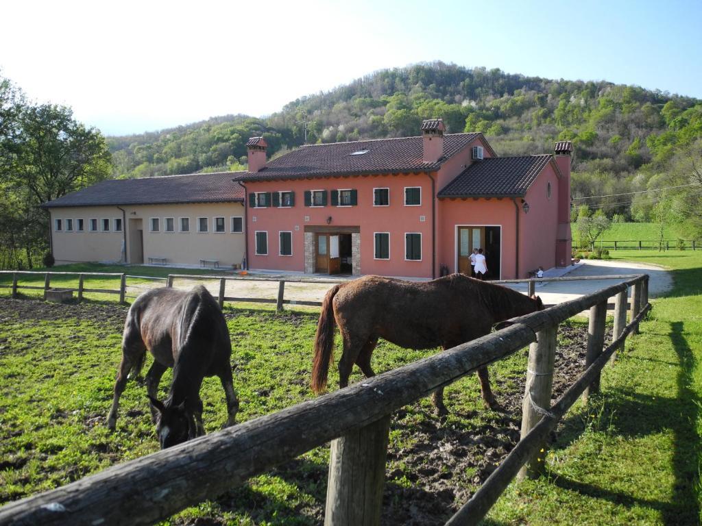 Agriturismo Cornolere Villa Castelcucco Екстериор снимка